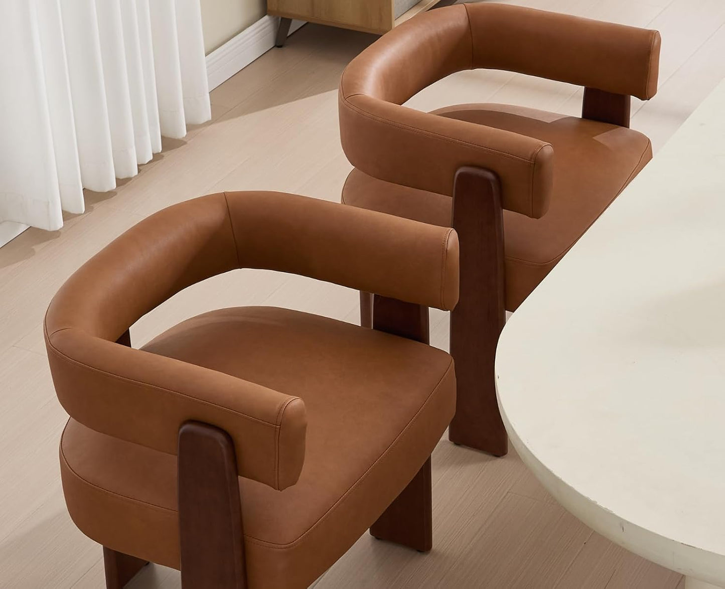 Shunzhi Brown Leather Barrel Dining Chairs Set of 4 Modern Upholstered Dining Room Chairs with Arms/Open Back Farmhouse Wooden Kitchen Chairs Comfy Accent Side Armchairs for Living Room
