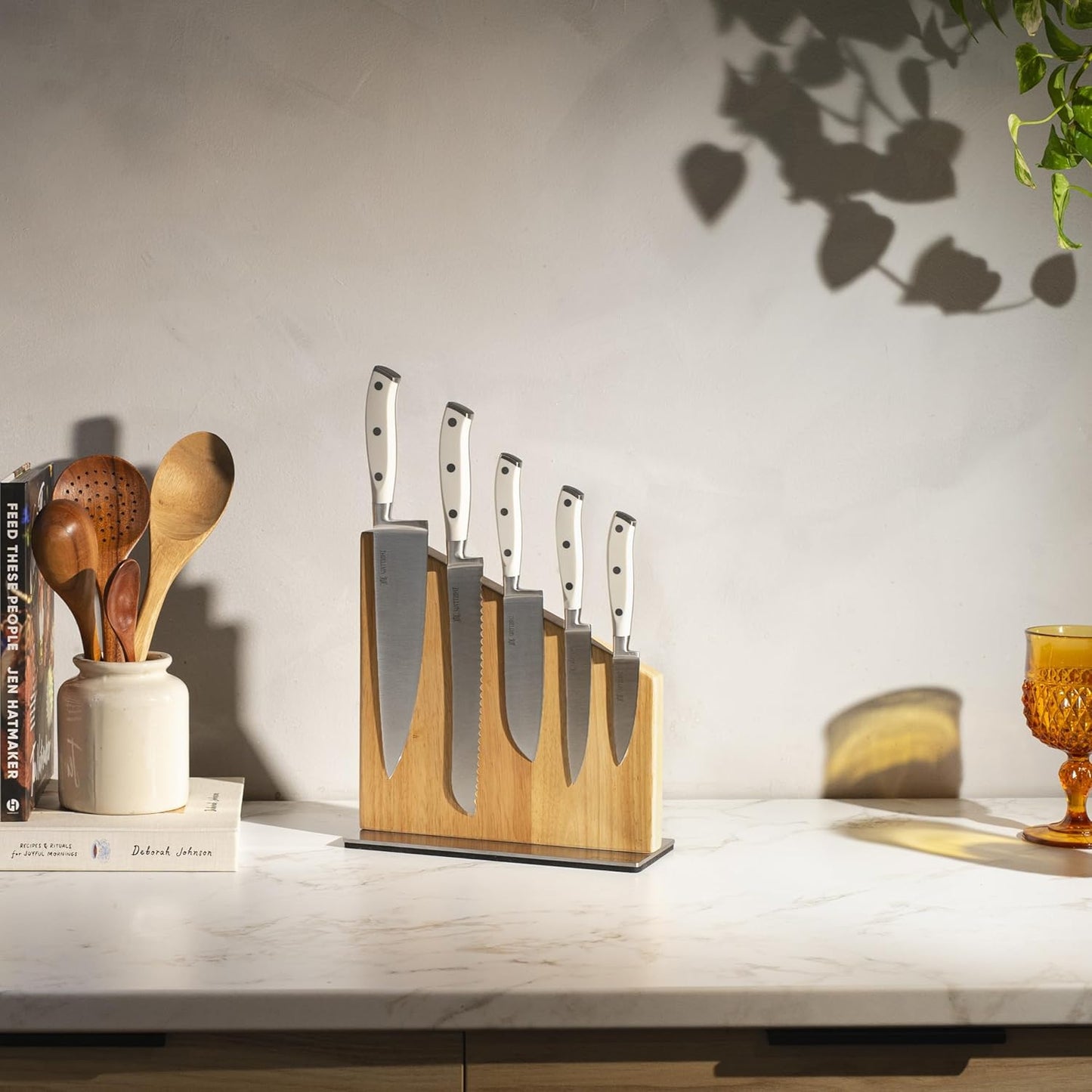 Yatoshi Knives Yatoshi Magnetic Kitchen Knife Block Set 6 Pcs White - Pro Kitchen Knife Set Ultra Sharp High Carbon Steel