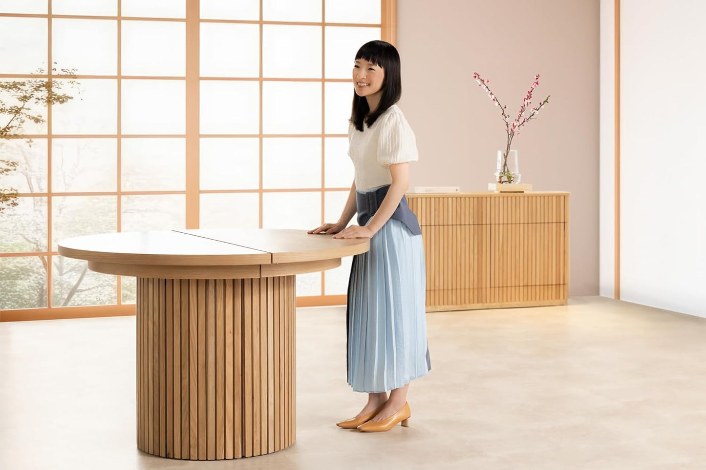 Transformer Table - Solid Wood Extendable Round Dining Table Set with 6 Chairs, Seats 2-10, Extendable Round Dining Set, Space-Saving Modern Furniture, Natural (Table + 6 Chairs)