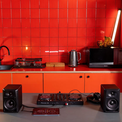 PIONEER DJ DDJ-FLX4 DJ Controller for Rekordbox & Serato
