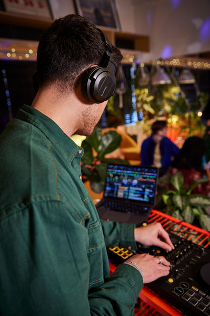 PIONEER DJ DDJ-FLX4 DJ Controller for Rekordbox & Serato