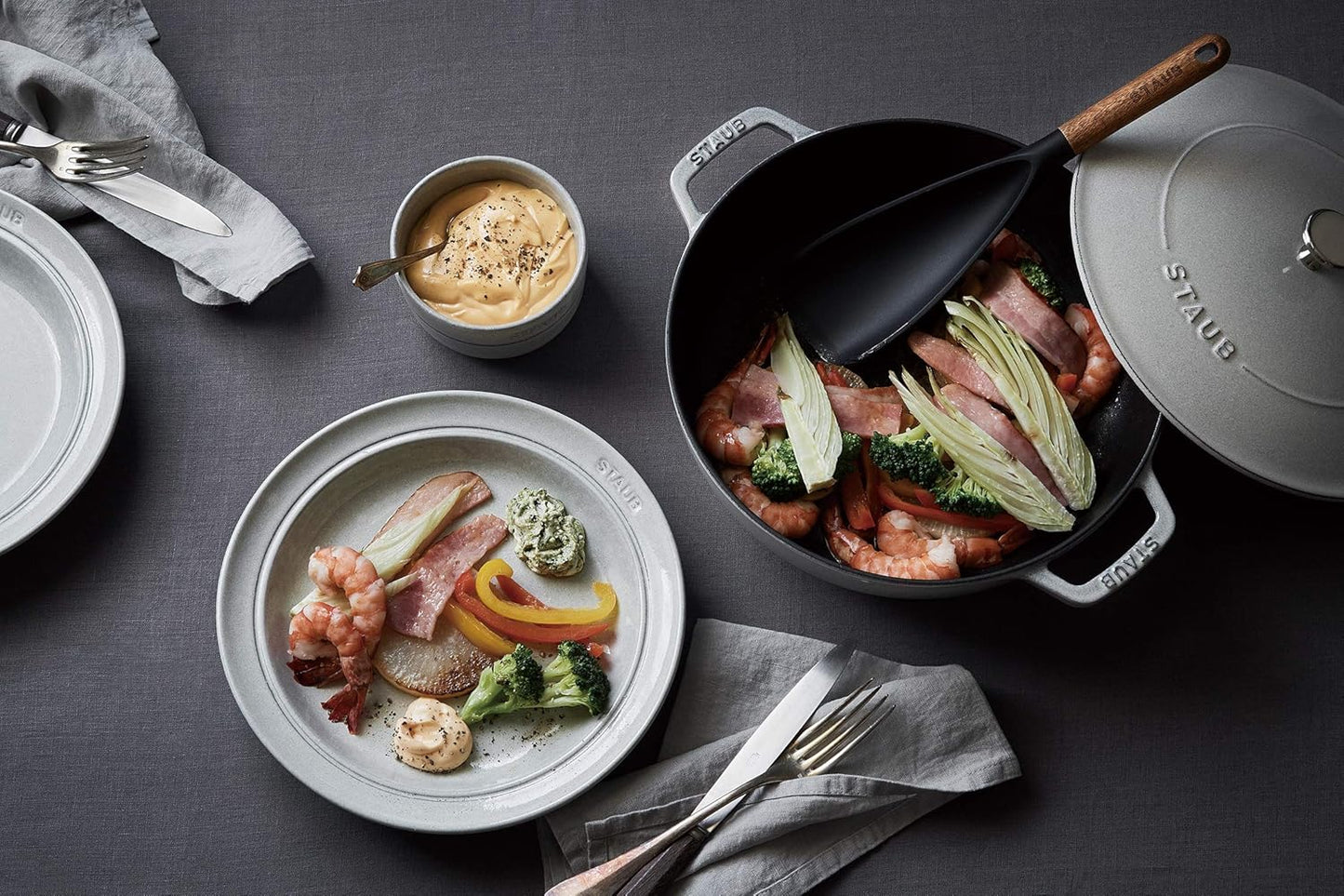 staub Braiser 40501-484 Saute Pan, Campagne, 9.4 inches (24 cm), Both Hands, Cast Enameled Pot, Shallow Type, Sukiyaki, Induction Compatible, Japanese Serial Number Included