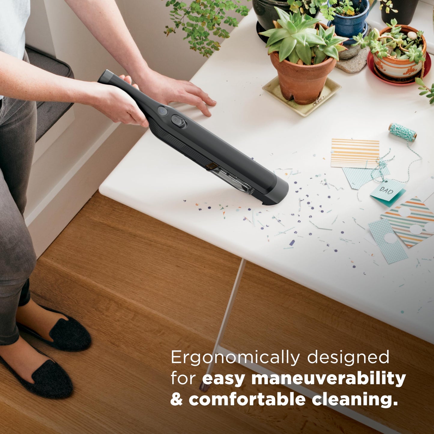 SHARK WANDVAC Cordless Hand Vac - Lightweight & Powerful