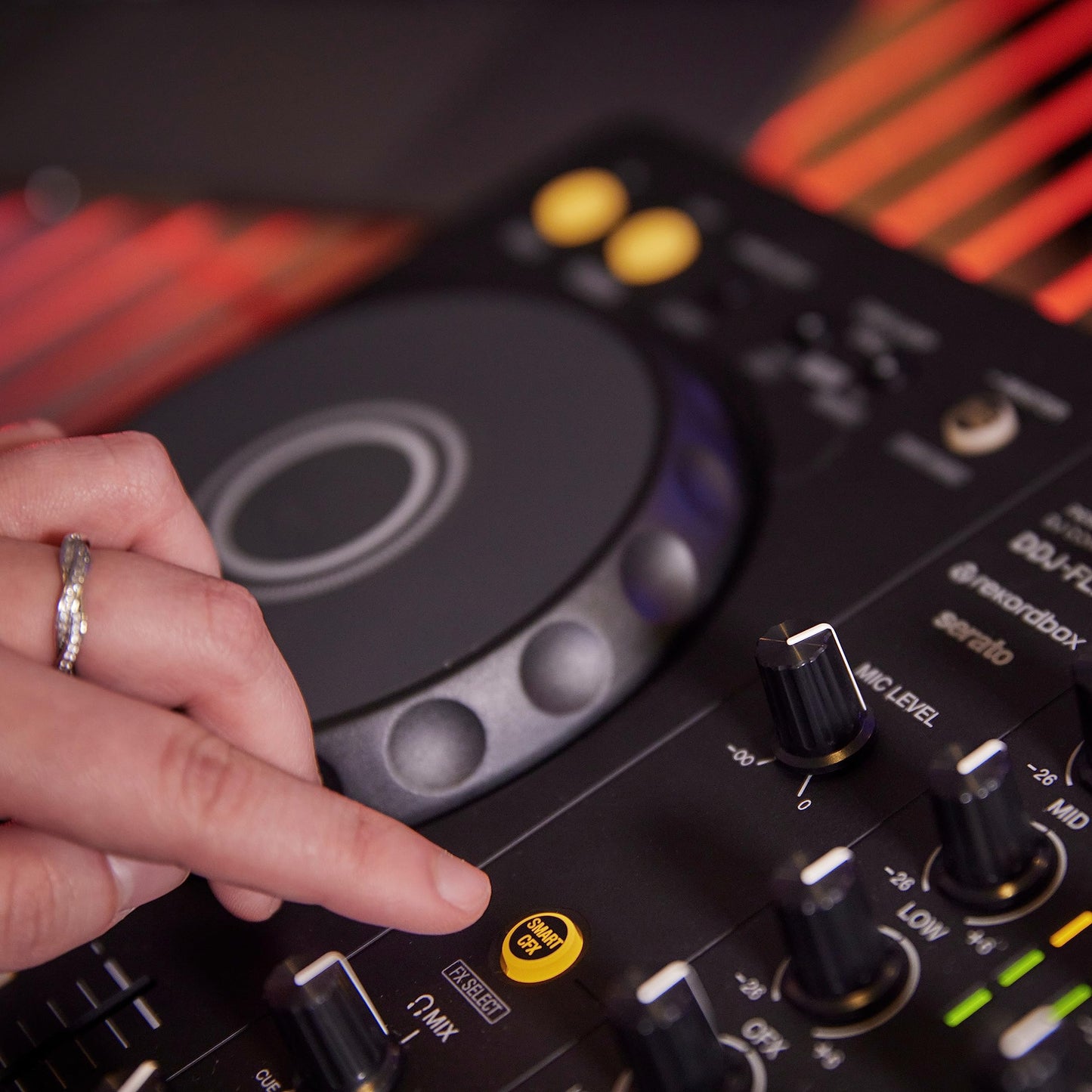 PIONEER DJ DDJ-FLX4 DJ Controller for Rekordbox & Serato